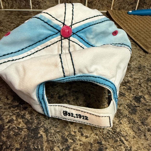 Universal Studios White and Blue Cap - Picture 2 of 3